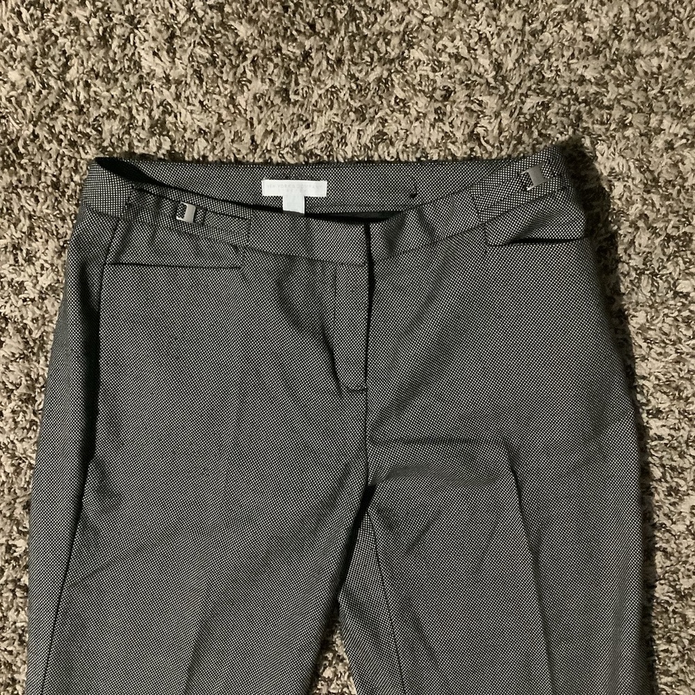 ๐ New York & Company Stretch - Gray/Black Slacks (Size 0 - Average) - Picture 3 of 6